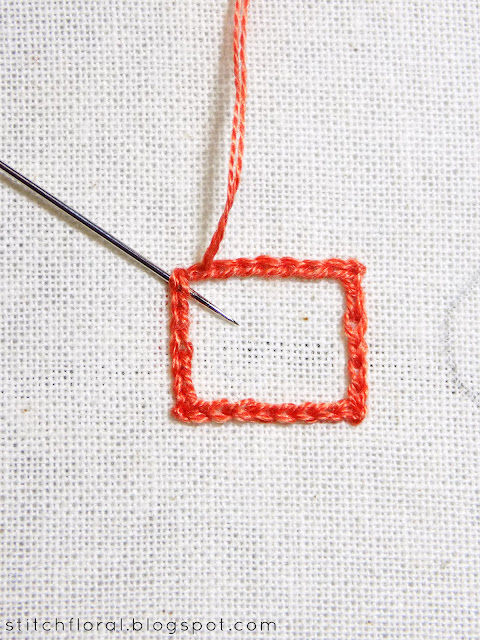 Reverse chain stitch: seamless squares and circles