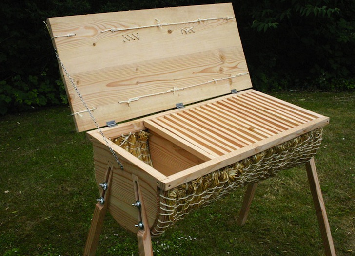 Top Bar Bee Hive Design