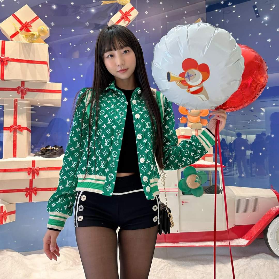 표은지 Eunji Pyo. Hot Korean model 표은지 Eunji Pyo. Christmas with 표은지 Eunji Pyo. Sexy Korean models. 표은지 Eunji Pyo youtube, Instagram, Facebook.