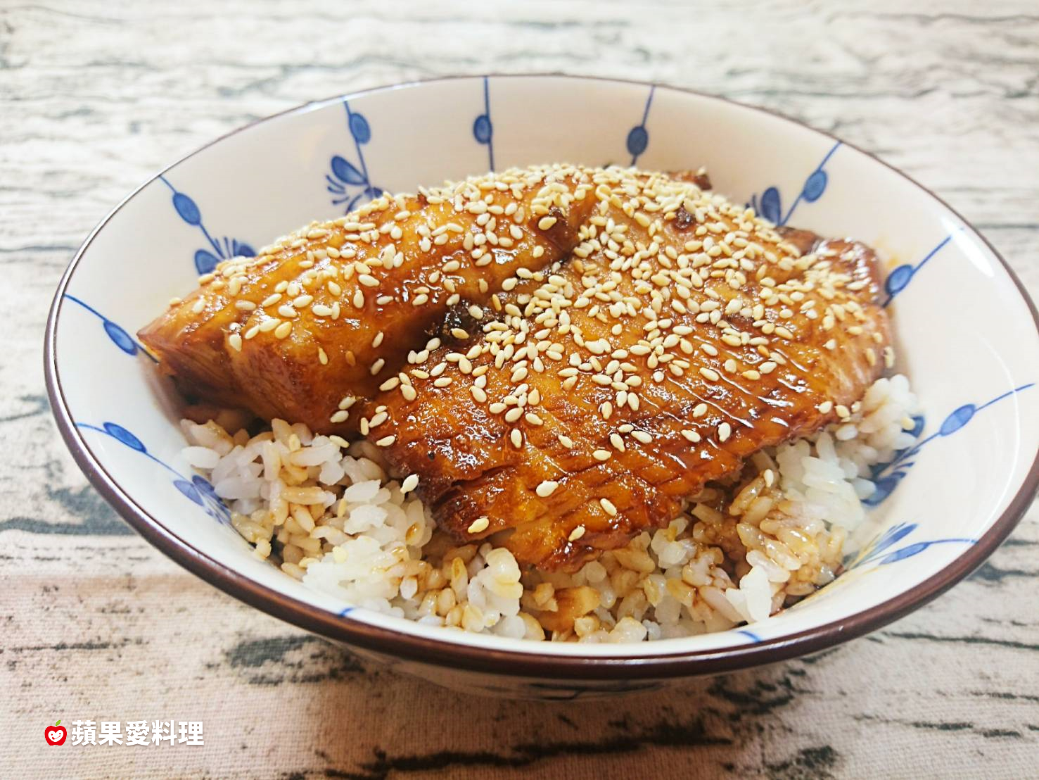 蘋果愛料理 蒲燒鯛魚飯