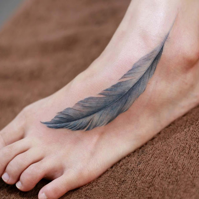 tatuagens femininas para os pés