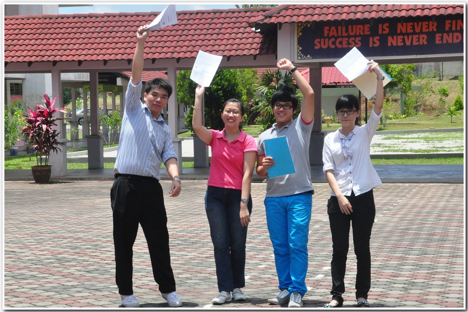 STPM 2012 : NO 1 PAHANG..TAHNIAH | SMK CENDERAWASIH