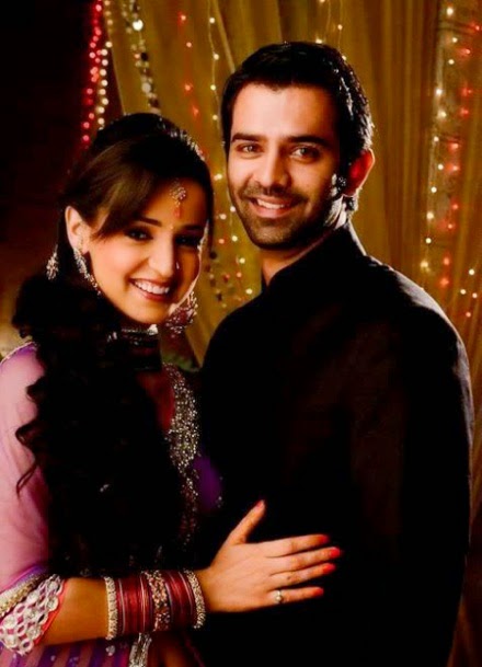 Sanaya Irani & Barun Sobti Wallpaper Download