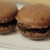 Macarons au chocolat au lait et fève tonka