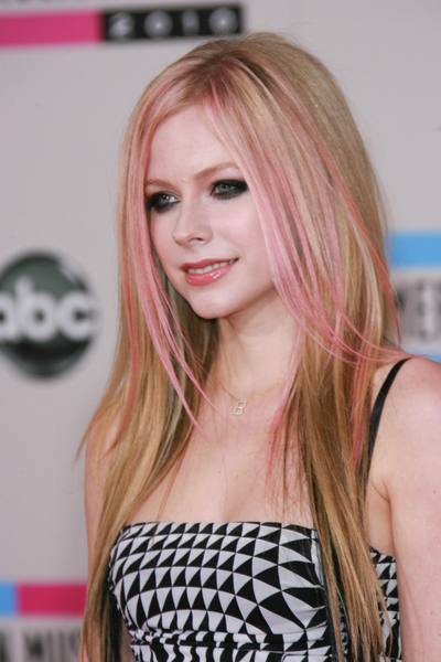 Avril Lavigne Hair 2011. Or this Avril Lavigne geh hair