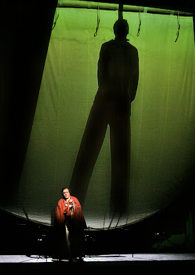 William Burden (Vere) in Billy Budd, directed by Paul Curran, Santa Fe Opera, 2008 (photo © Ken Howard)