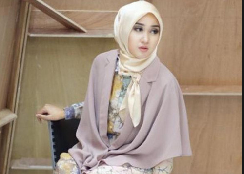 Model Baju Batik Dian Pelangi 2018 Baju Muslim Busana Muslim