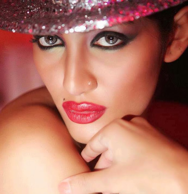 Mathira Khan HD Wallpaper Free Download