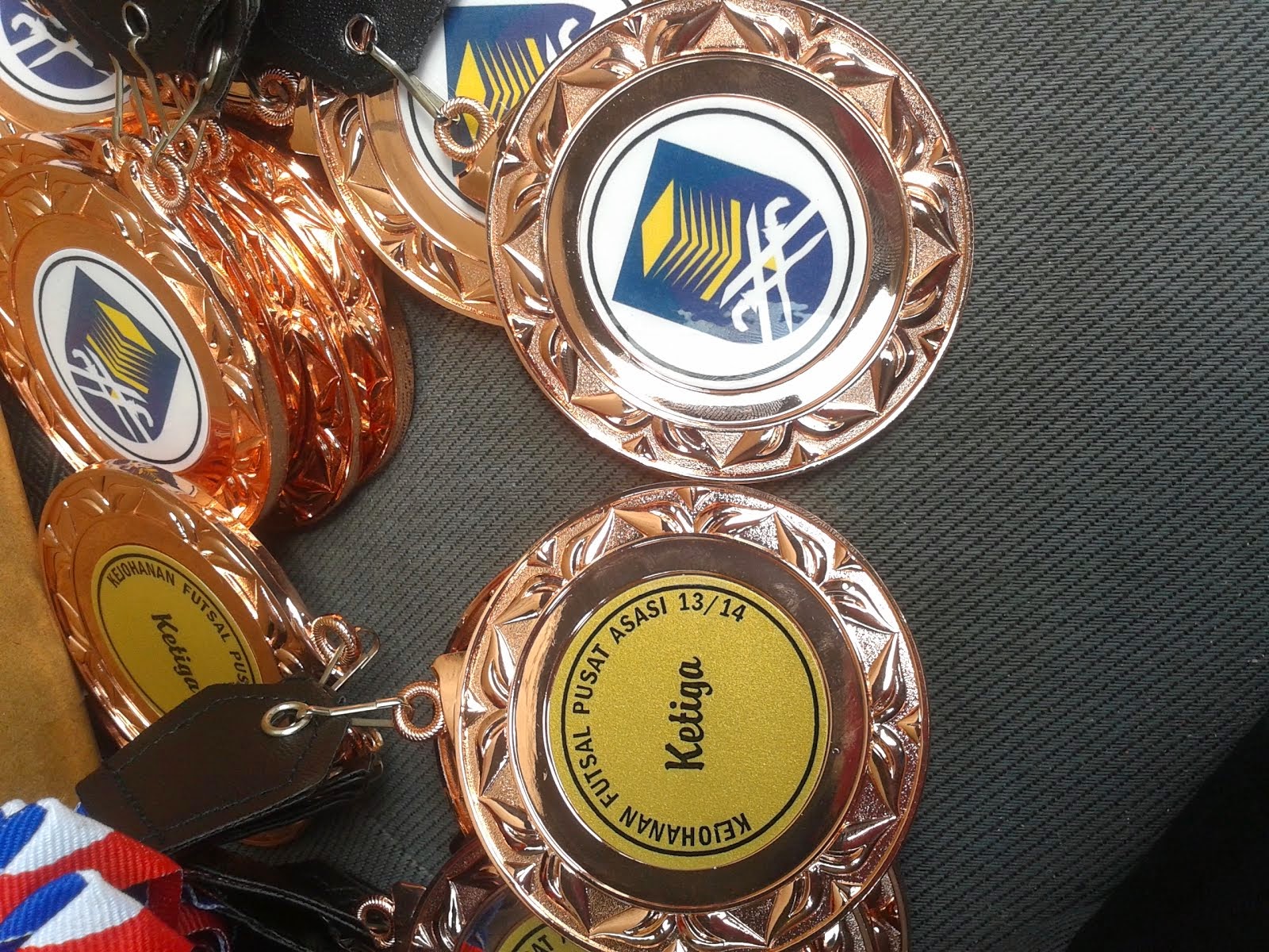 MEDAL BESI UITM