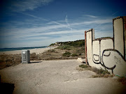 From the station it is 5 minutes to get down to the beach. (tamarit )