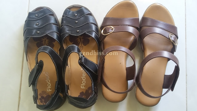 sepatu sandal untuk liburan