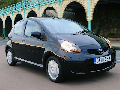 2010 Toyota Aygo Black Car Picture