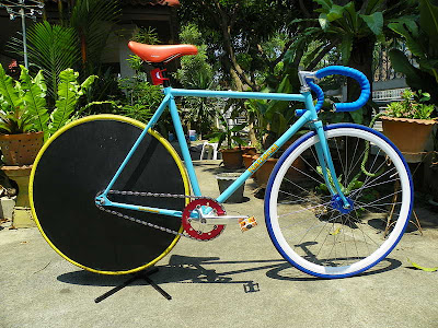 Gambar Sepeda Fixie Biru