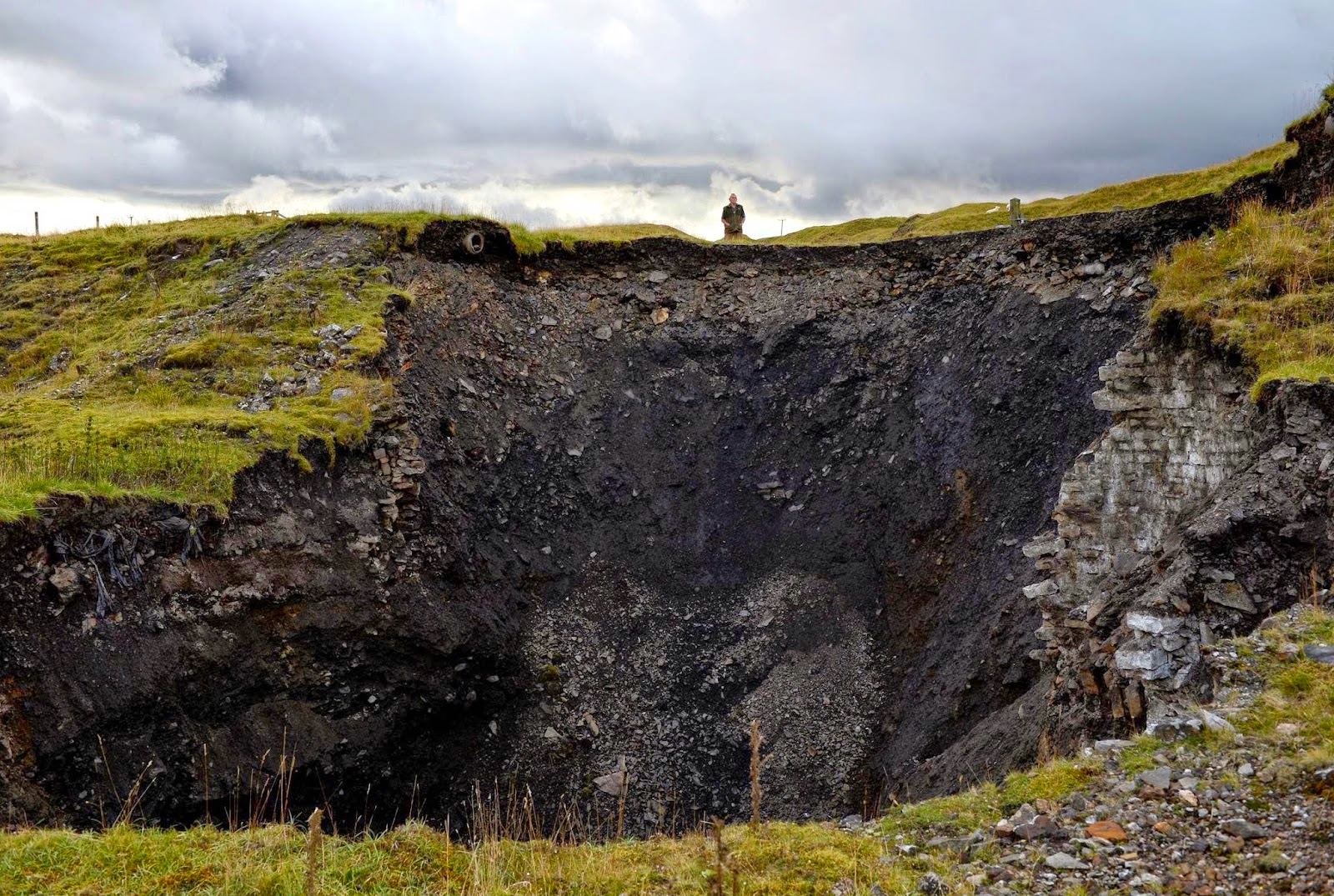 http://sciencythoughts.blogspot.co.uk/2014/08/giant-sinkhole-opens-up-in-county-durham.html