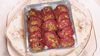 Red velvet cookies, kue kering mewah dan enak untuk hari raya