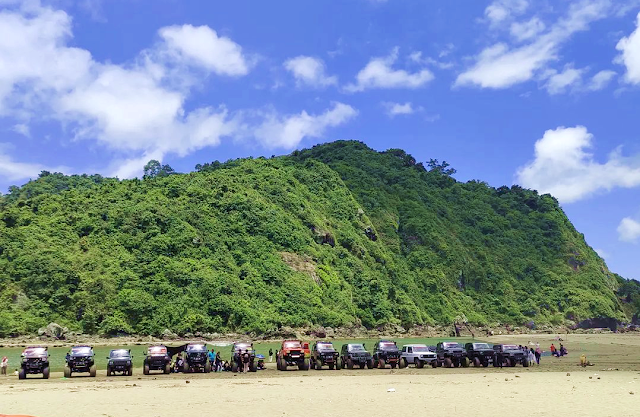 Muara Mbaduk Banyuwangi lokasi favorit berkumpul berbagai komunitas