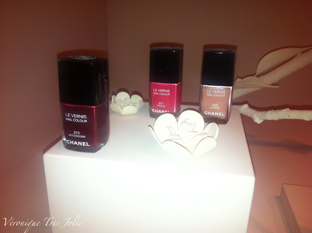 Chanel collezione primavera 2013 spring collection printemps precieux de chanel poudre signée rouge allure velvet l'eclatante la favorite le vernis fracas emprise accessoire