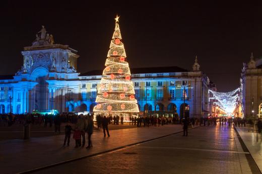 Terreiro do Paço, em Lisboa, abre "As Portas Encantadas" para receber o Natal