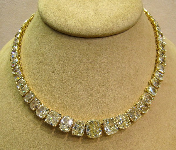 Stunning White Diamond Necklaces For Women