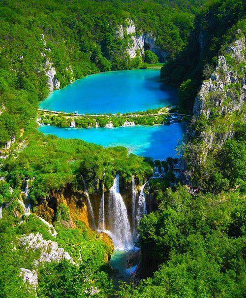 Turquoise-colored lakes in Plitvice Lakes National Park, Croatia