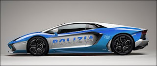 Lamborghini Aventador Polizia 