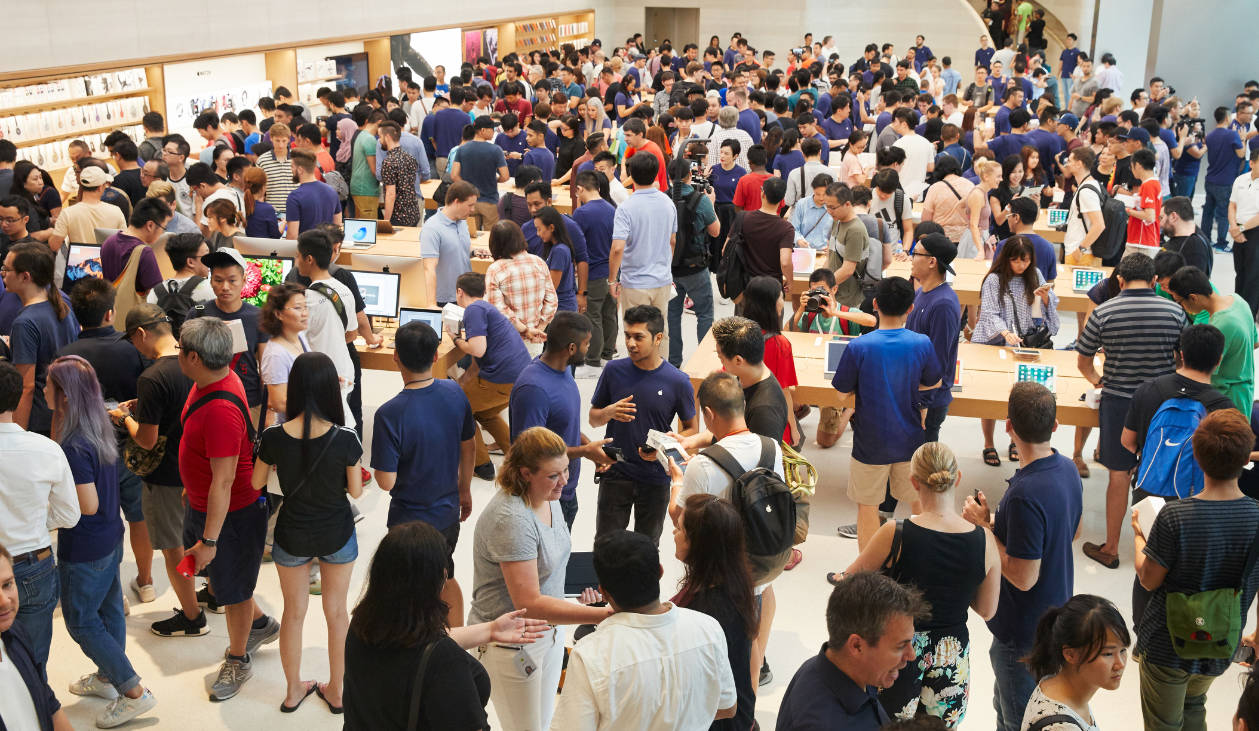 Apple Store Staff Asia