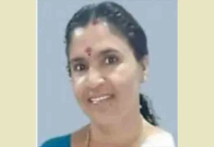 Police conducting scientific investigation to clear mystery of incident employee found dead in Kunhimangalam Cooperative Society, Kannur, News,  Scientific Investigation,  Mystery, Employees Death, Police, Suicide Note, Depression, Statement, Kerala