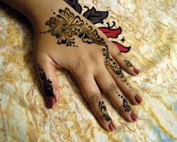 Mehndi is the application of henna as a temporary form of skin decoration in India, Pakistan, Nepal and Bangladesh as well as by expatriate communities from those countries.ehendi design pictures,photos,stills,wallpapers,desktop,mobile wallpapers download