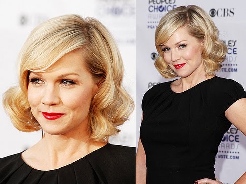 jennie garth hairstyles. Jennie Garth's simple shoulder length hairstyle