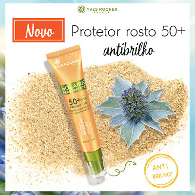 Imagem promocional do novo Protetor de Rosto Antibrilho com FPS 50+ Solaire Peau Parfaite de Yves Rocher ao fundo uma porção de areia e um cardo-marítimo.