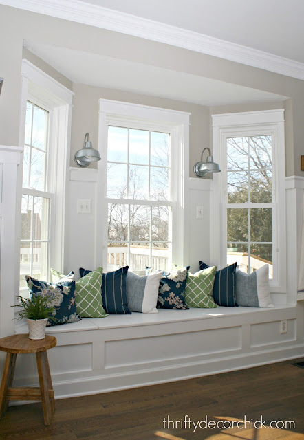 DIY bay window seat 