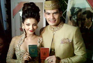 Foto foto Pernikahan Atalarik Syah dan Tsania Marwa