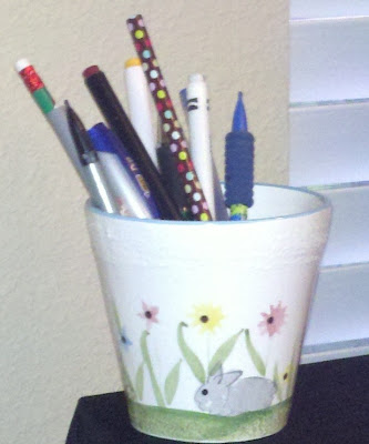 Fern Smith's Classroom Ideas - Repurposing a Flower Pot to be a Cute Pen Holder!