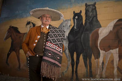 Carlos Enrique Pascual López fue el líder que las jinetes de las escaramuzas estaban esperando.  Pascual era el presidente de la Federación Mexicana de Charrería, y fue el primero que reconoció que el deporte de la Escaramuza era precisamente eso, un deporte. Foto por Leslie Mazoch