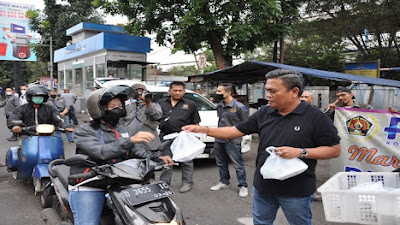 Kadis Kominfo Yayan  Apresiasi Kegiatan Berbagi Makanan Berbuka Puasa PWI,IKWI dan SMSI