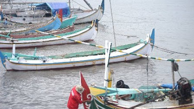 Ratusan Nelayan Enggan Melaut