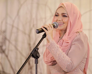  yang pada kesempatan kali ini membagikan lagu terbaru dari negri tetangga yakni Malaysia  Download Lagu Siti Nurhaliza Mp3 Full Album Terbaru