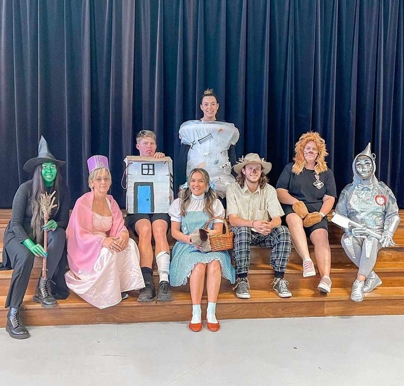 wizard of oz character costumes for teachers