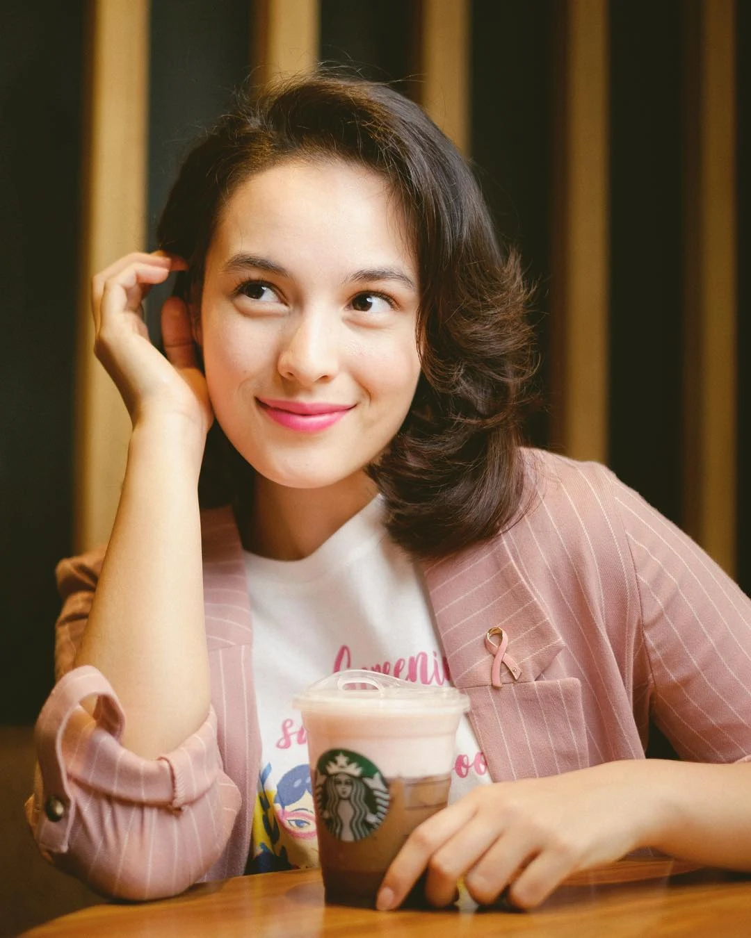 Profil Chelsea Islan