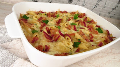 Zapečeni makaroni s tikvicama, pancetom i sirom / Baked penne pasta with zucchini, bacon and cheese