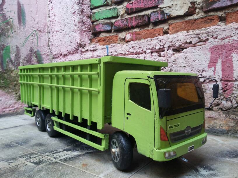 Mobil Truk  Kayu  BLOG OTOMOTIF KEREN