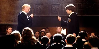 Por que Draco Malfoy odiava Harry Potter?
