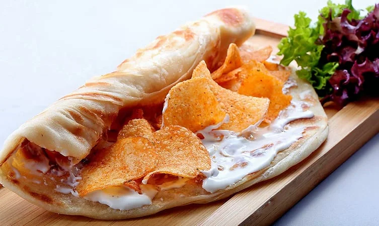 Chips Oman roll