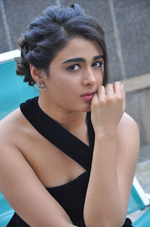 Shalini Pandey Hot Pics in Black Dress 