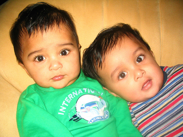 cute twins baby photos