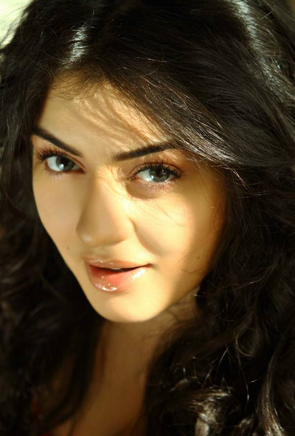 PhotoFunMasti: Hansika Hot Photoshot