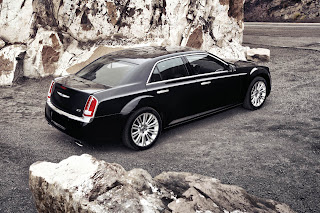 Chrysler 300s 2013 HD Wallpapers 