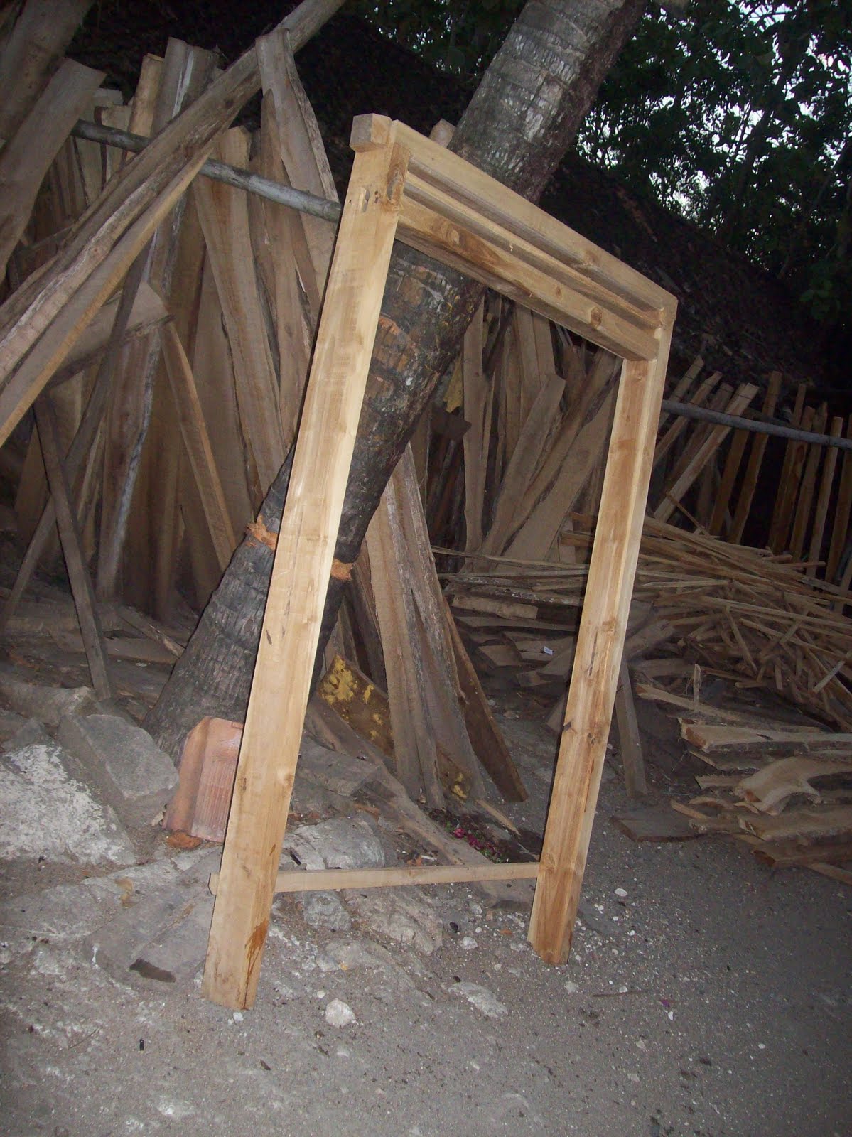 MULYA JATI FURNITURE Gawang pintu rumah berbahan kayu jati 