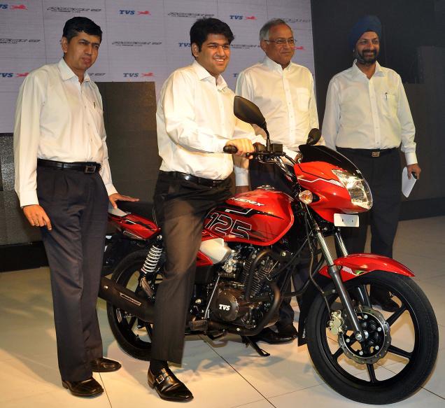 TVS Phoenix 125 motorcycle launched at Rs 53,000 Stay tuned for ( TVS Phoenix 125  motorcycle review , TVS Phoenix 125  motorcycle Specs , TVS Phoenix 125 motorcycle variants , TVS Phoenix 125 motorcycle colors , TVS Phoenix 125 motorcycle mileage ) .  TVS Motor Company on Friday launched its second 125cc motorcycle -- TVS Phoenix 125cc motorcycle