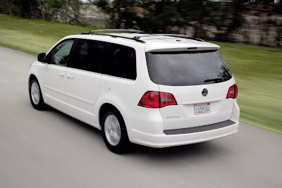 2010 Volkswagen Routan Rear View